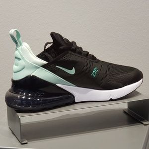 Meet your Posher, Lynn